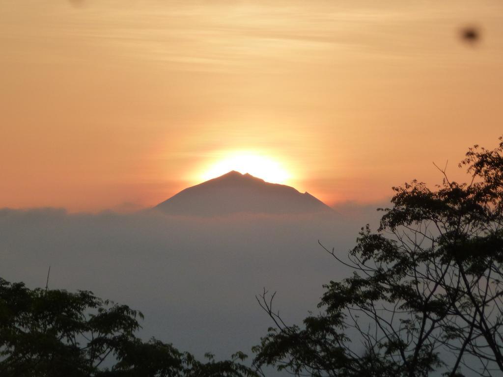 Sang Giri Mountain Tent By Ahm Jatiluwih
